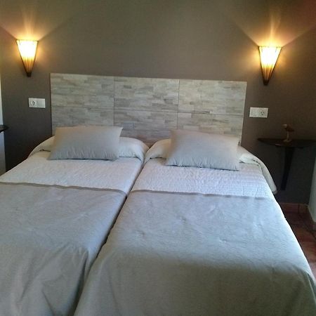 Hostal Suetxe ลอส อาร์กอส ภายนอก รูปภาพ