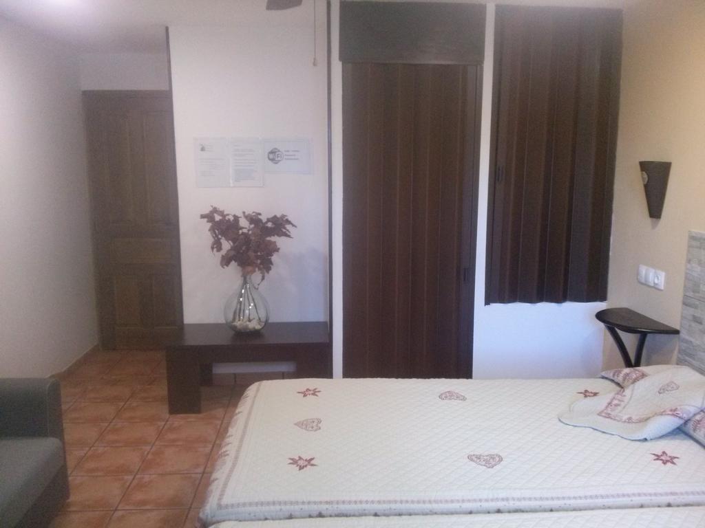 Hostal Suetxe ลอส อาร์กอส ภายนอก รูปภาพ
