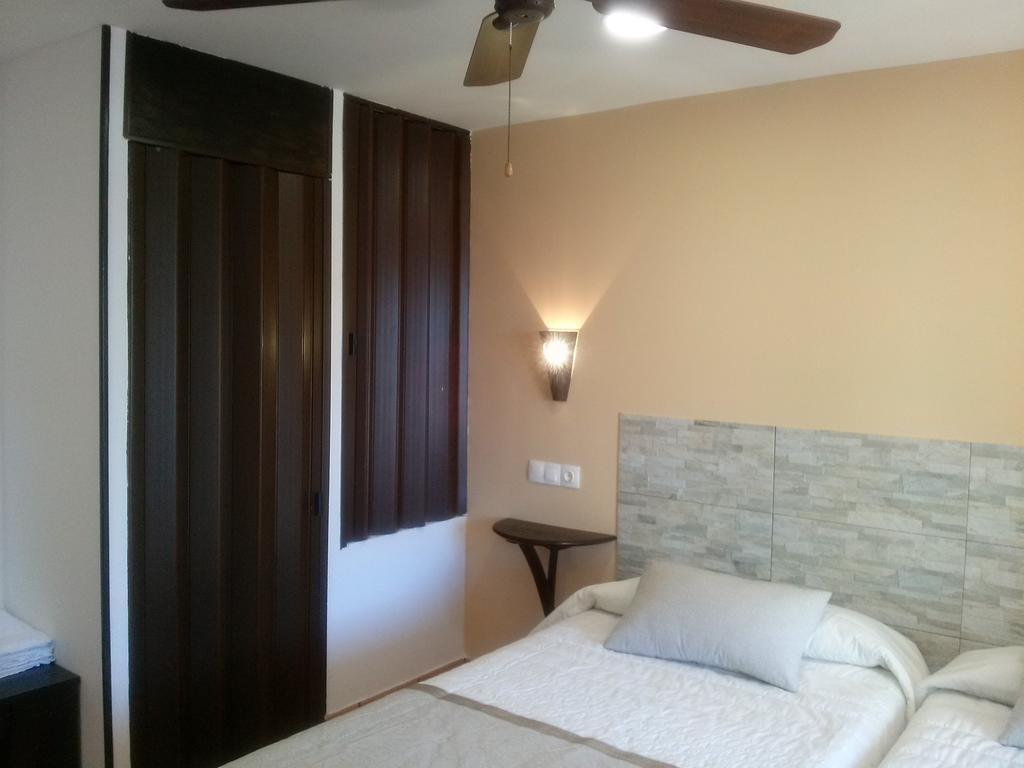 Hostal Suetxe ลอส อาร์กอส ภายนอก รูปภาพ